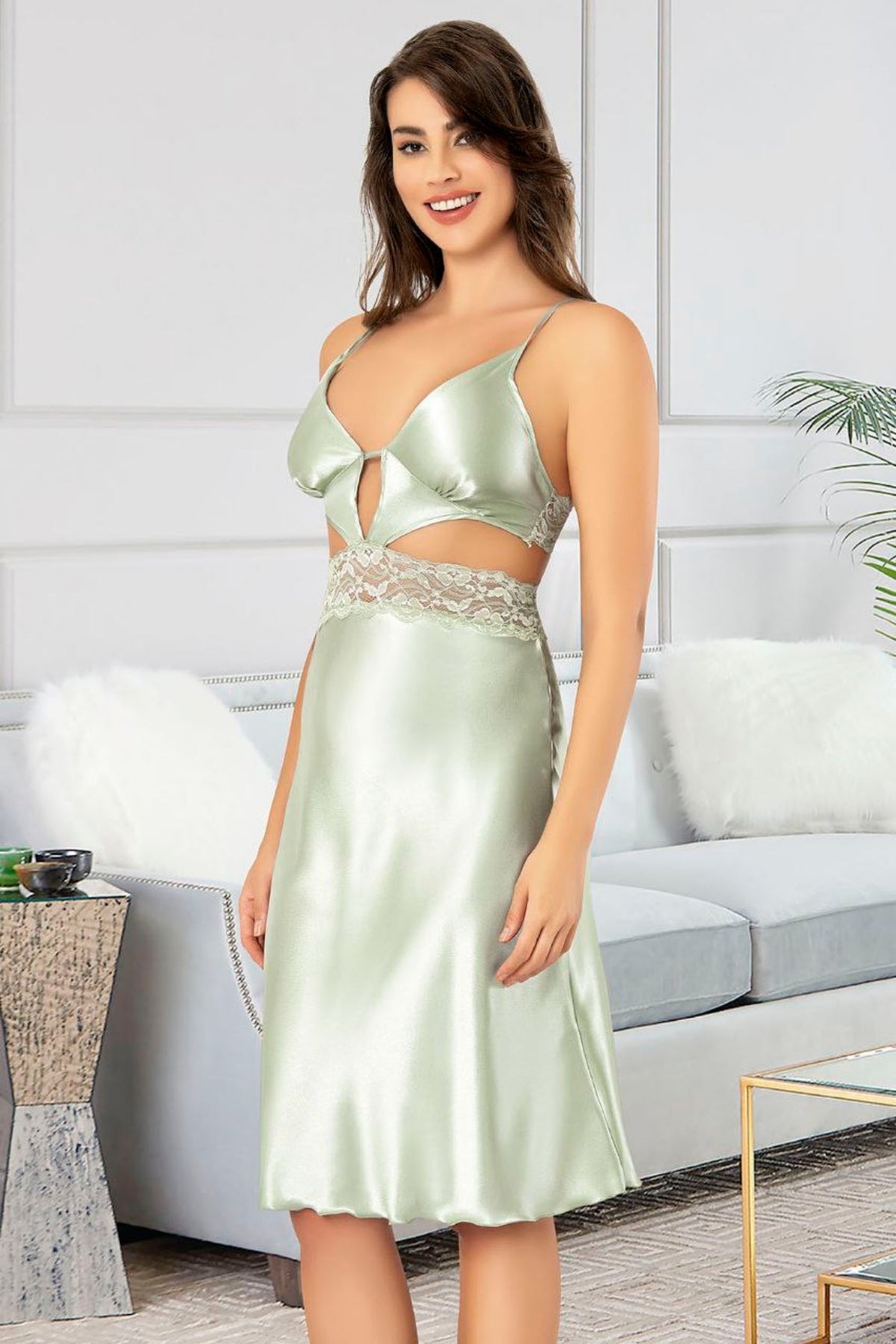 Satin Nightgown and Robe With Lace Details - 2619